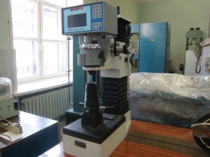 Твердомер Ernst Hardness Tester AT 200 DR